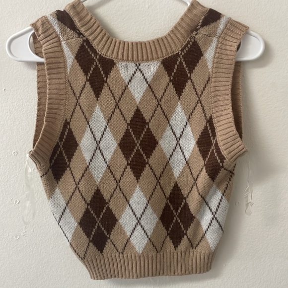 Plaid Vest, Small, Brown , Light brown, white - Picture 4 of 4